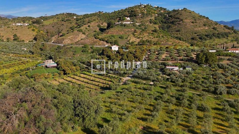 Foto 323a006f-626e-4e95-acfd-e0d406f4c0d9. Casa amb calefacció a Guaro