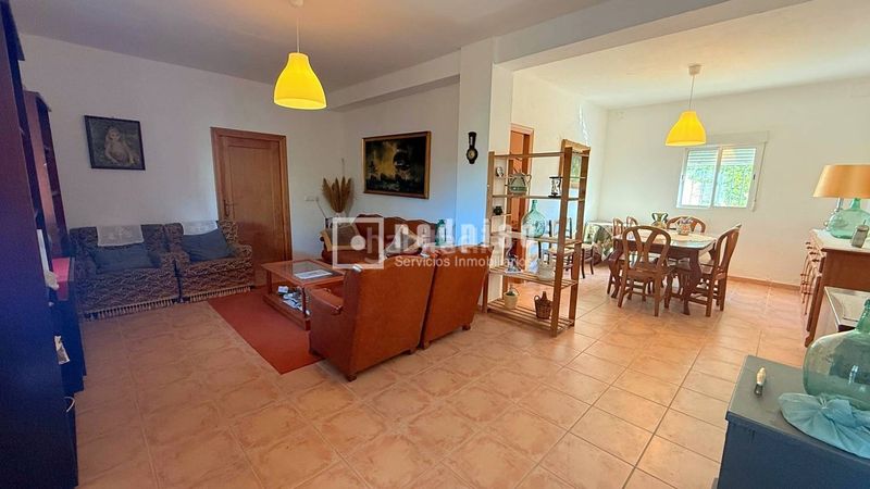 Foto 57b6a2f2-ea45-4730-abf6-cde2abbd1480. Casa amb calefacció a Guaro