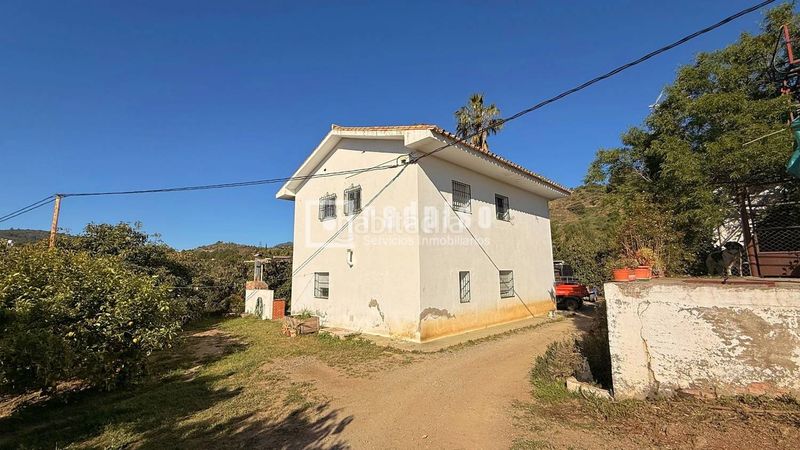 Foto 5cf6835f-a4b5-4bb8-8971-ef3d6c17d6f3. Casa amb calefacció a Guaro