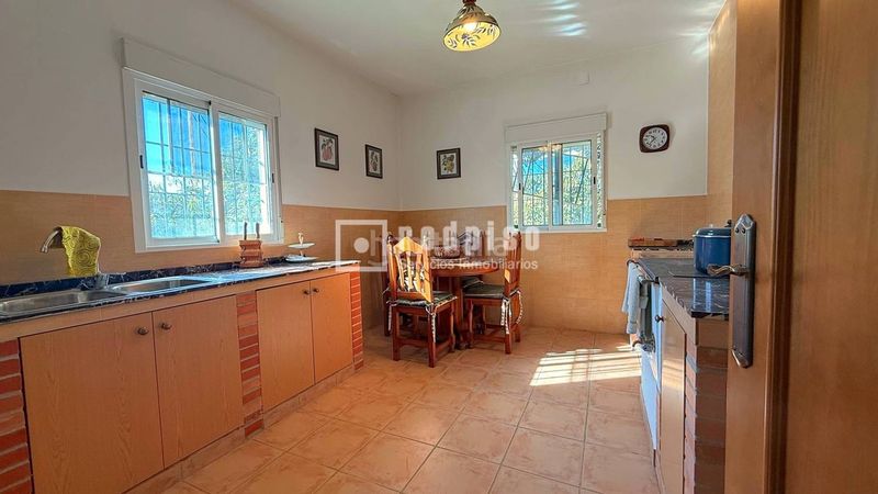 Foto c1312dfe-2e78-47f1-ac9b-ae9691e1c6ce. Casa amb calefacció a Guaro