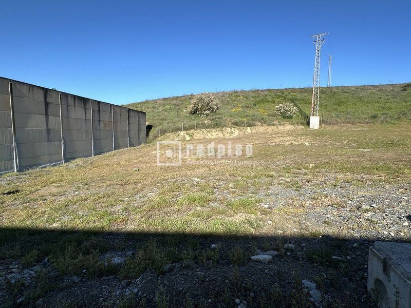 Foto 7185392d-971a-4c71-a5a1-220870d63d59. Terreny residencial a Colmenar