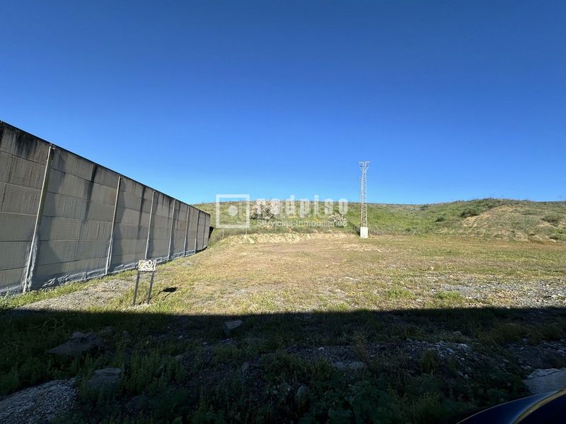 Foto 72a9ee54-9a9f-45eb-8d6c-ca956b66efa7. Terreny residencial a Colmenar