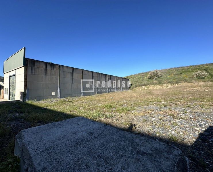 Foto d90d84ac-de49-420b-bc3b-b1f25790f5a1. Terreny residencial a Colmenar