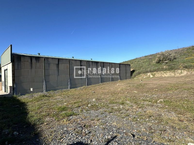 Foto e804f337-f0c9-4b05-8169-8ecbf83fa6c8. Terreny residencial a Colmenar