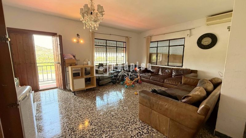 Foto 1bcb8450-3797-4c30-93a0-06e7c392f725. Local comercial a Coín