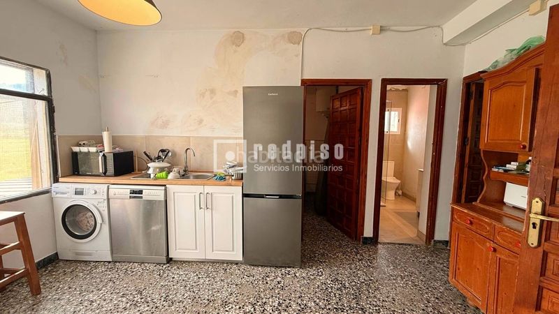 Foto 1f07c9d7-bed0-49ff-a661-8375487abf90. Local comercial a Coín