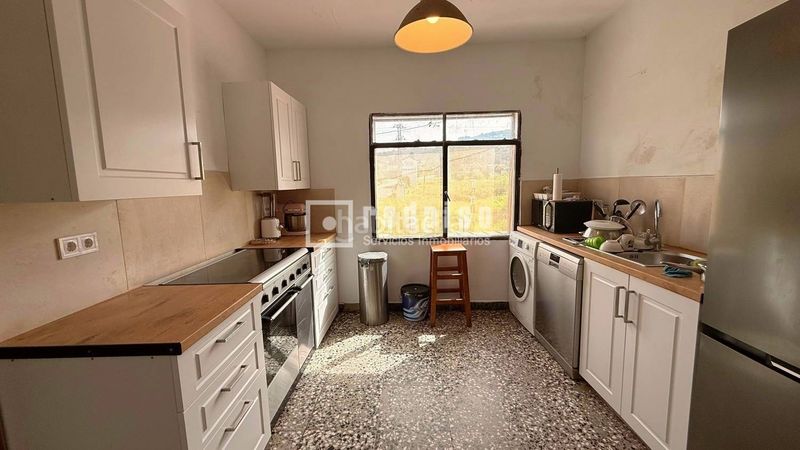 Foto 41ddc0ff-40f7-4c0e-b8cc-f86657ab5780. Local comercial a Coín