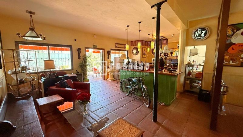 Foto 5c34be6f-e190-4c58-bb55-8c2b5e56a342. Local comercial a Coín