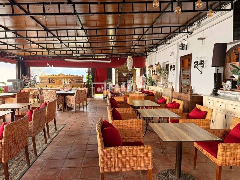 Foto ae57b0ff-50c6-4952-b5b9-7229833f1138. Local comercial a Coín