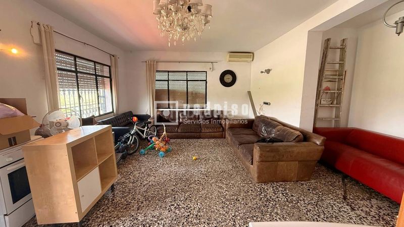 Foto e2f40f23-0e1b-460b-a69d-11369efa6d07. Local comercial a Coín