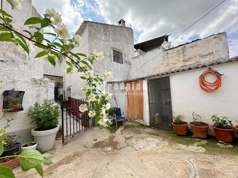 Foto 408a1f37-9e17-4c34-89c2-ffc434120e7d. Casa amb calefacció a Colmenar