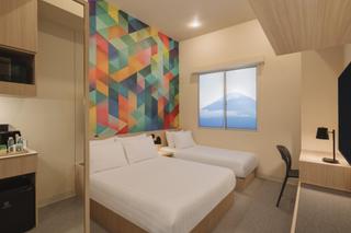 Apartament  Avenida de las fuerzas armadas. Apartamentos condominio  hotel en valdebebas