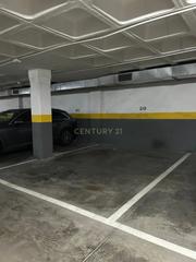 Parking coche en Acacias