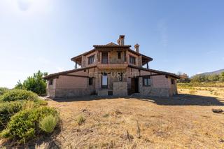 Casa in 10470 villanueva de la vera, cáceres, spain