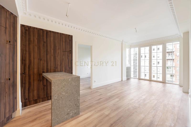 Foto 32560777-66e6-4ed1-866b-83a7c28f3ec7. Piccolo appartamento in calle de francisco silvela in Madrid