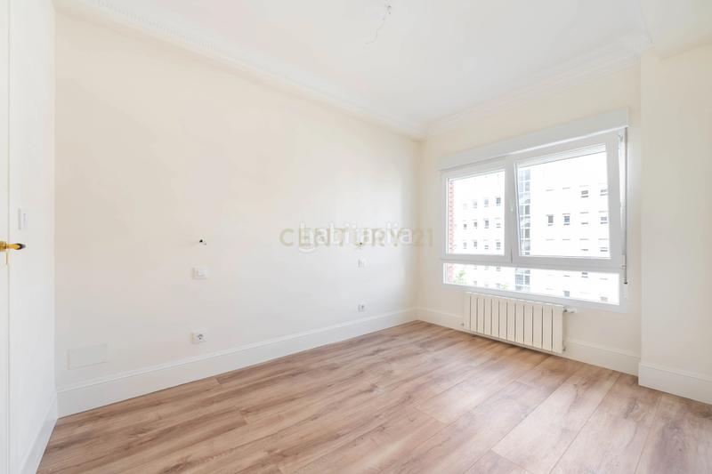 Foto e4179e41-bac4-4800-8ef8-0db884fd2d77. Piccolo appartamento in calle de francisco silvela in Madrid