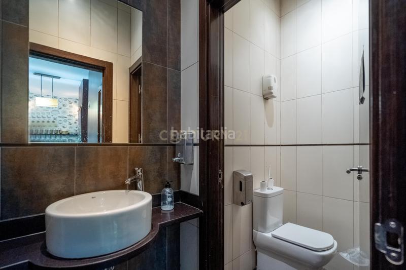 Foto 44fa2a16-2c22-4ea7-b648-6ab4071d2ed1. Local comercial a fuente cisneros 62 a Parque Oeste-Fuente Cisneros Alcorcón