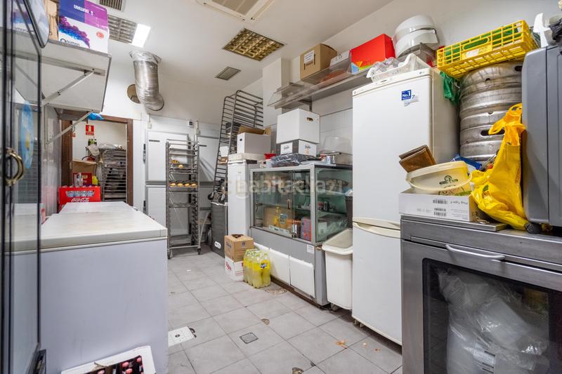 Foto 8cdd5ae4-f215-40d1-bf55-a7e852fead67. Local comercial a fuente cisneros 62 a Parque Oeste-Fuente Cisneros Alcorcón