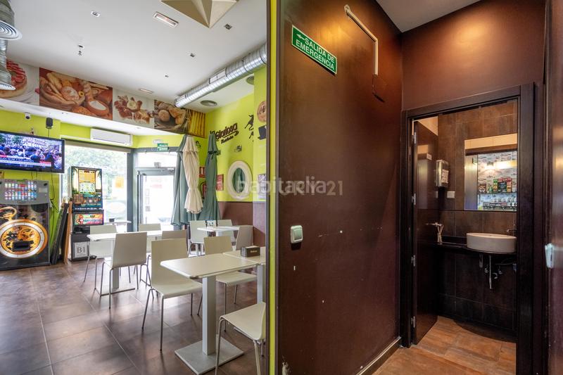 Foto d0771a13-aee6-4330-9f8b-96097bb9650c. Local comercial a fuente cisneros 62 a Parque Oeste-Fuente Cisneros Alcorcón