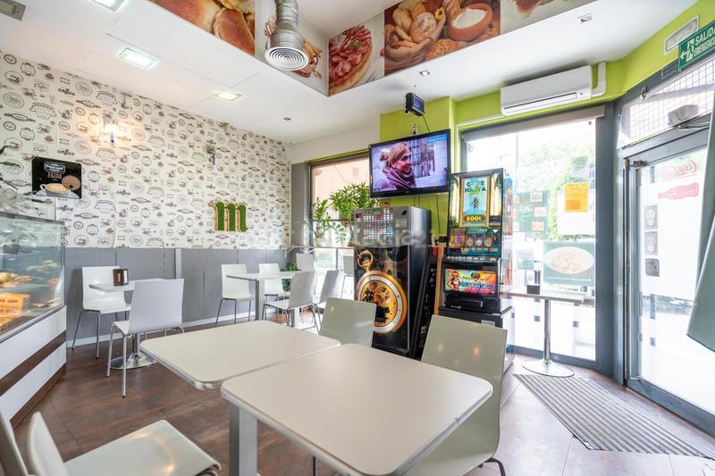 Foto d5f61129-3c67-4f5a-aea6-ca40b3a7e143. Local comercial a fuente cisneros 62 a Parque Oeste-Fuente Cisneros Alcorcón