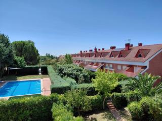 Maison jumelée  Calle jaraíz, las rozas de madrid, spain. Exclusivo chalet adosado en las rozas  las matas club de golf