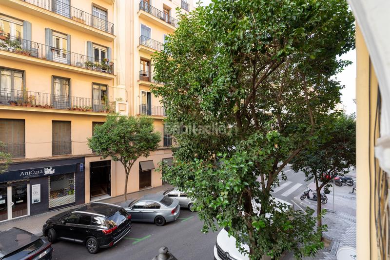 Foto 76416a2b-2101-4bc7-b888-54b99abd5b8c. Pis a calle de lope de rueda a Ibiza Madrid