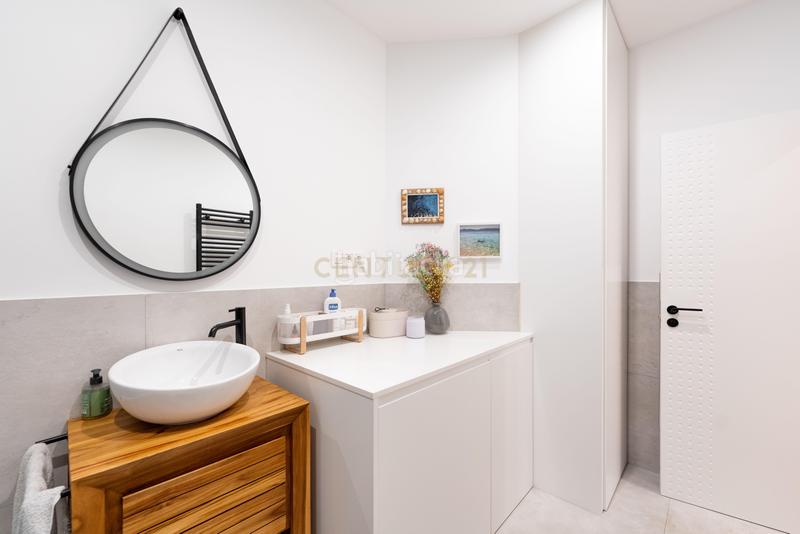 Foto 76681e1d-b46c-4011-b24d-3f49903e11da. Pis a calle de lope de rueda a Ibiza Madrid