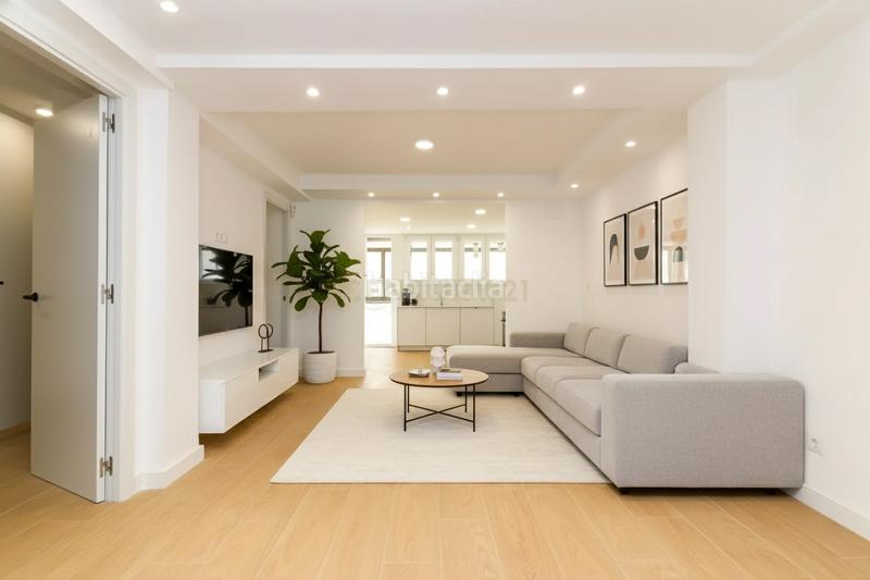 Foto 1e95b729-873c-42f9-bd6b-2eb3ade71dfd. Pis a paseo de santa maría de la cabeza a Moscardó Madrid