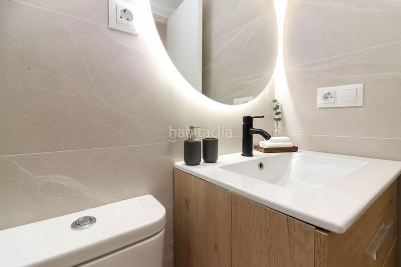 Foto f15e0c3b-1d19-401b-9a67-e4990d3aab75. Pis a paseo de santa maría de la cabeza a Moscardó Madrid