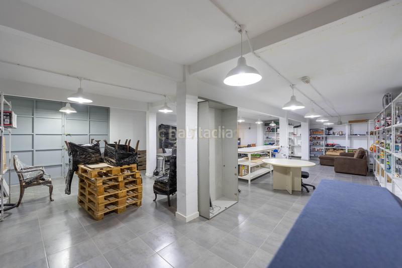 Foto 881baed7-eedf-4921-8a3a-c749c3217fba. Locale commerciale in vereda del carmen 21 in Ventas Madrid