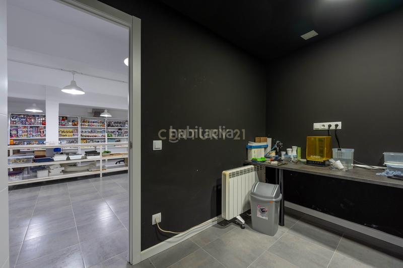 Foto 8cd1772b-3c0e-48d9-a523-b586c28bcace. Locale commerciale in vereda del carmen 21 in Ventas Madrid