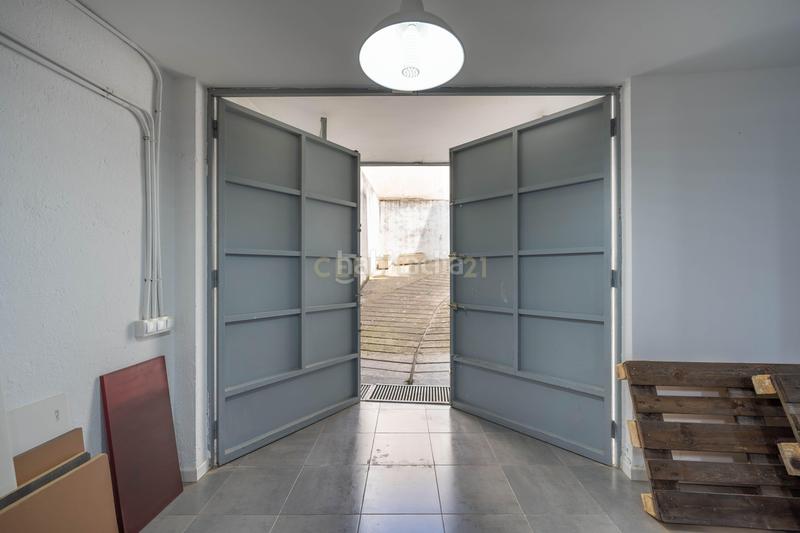 Foto beecb65b-ada3-4978-a35e-4d2083385d81. Locale commerciale in vereda del carmen 21 in Ventas Madrid