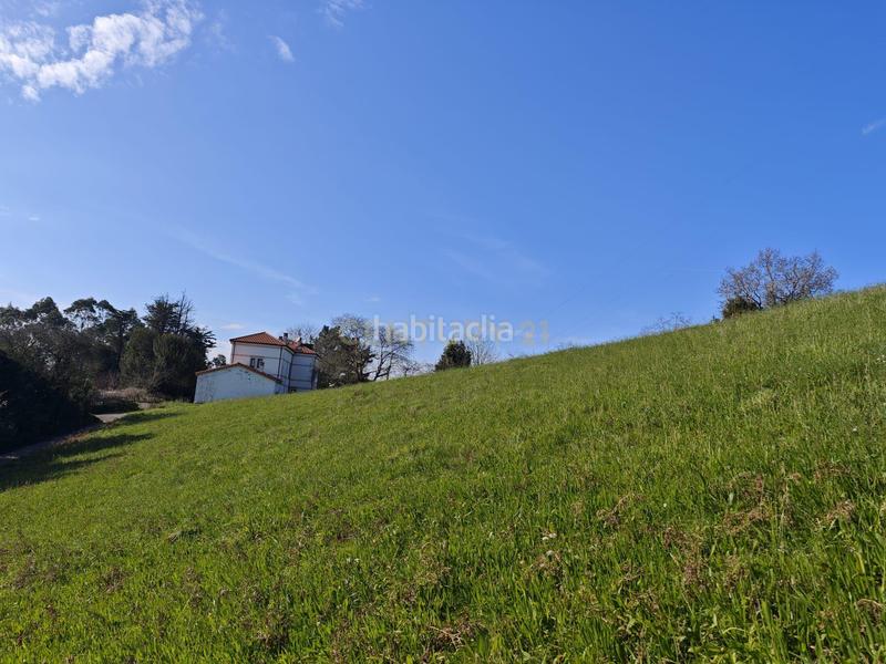 Foto 1ab01c06-8e40-4e5a-9b89-9abbb9aea8ee. Terreny residencial a camin del rocinon 1965 a Cenero Gijón