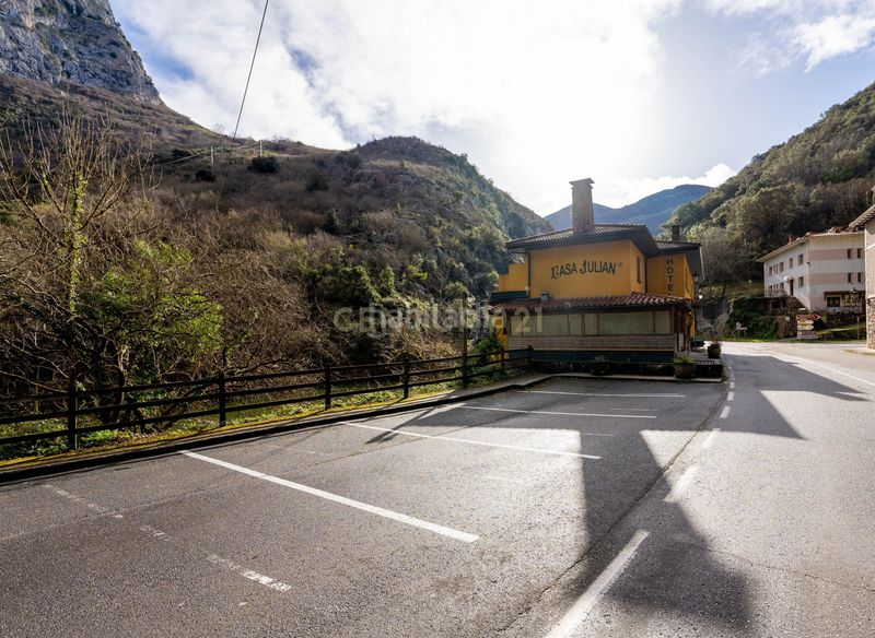 Foto cc4353b4-53b0-408b-a2d7-4c987edd9323. Edifici a niserias a Peñamellera Alta