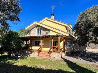 Chalet in Calle de las siete fuentes, galapagar, spain 21. Vivir en plena naturaleza a tan sólo 25 minutos de madrid