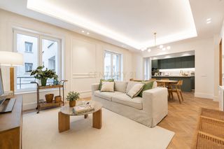 Appartement in Calle de padilla, 39, madrid, spain 39. Piso con terraza junto a la plaza marques de salamanca