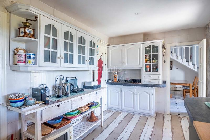 Foto d1d3ba36-3c73-4c5a-a97b-1618ebe9edc4. Chalet with fireplace heating parking pool in Espartinas pueblo Espartinas