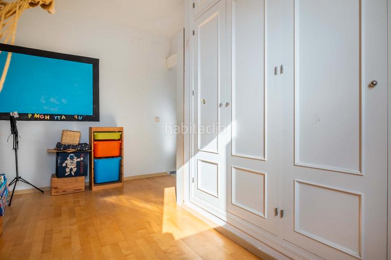 Foto d7c90d7d-fb7c-4e6f-9830-11863c61ddaf. Chalet with fireplace heating parking pool in Espartinas pueblo Espartinas