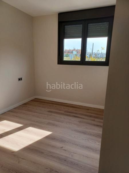 Foto 7935190a-e466-43e5-b12e-34e5b9282ef1. Rent flat with parking pool in Zona Universitaria Bormujos