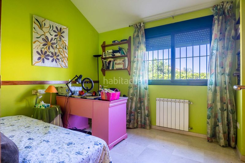 Foto f9b65cf3-487e-4768-84b7-d15d2aa790d8. Xalet a Valencina de la Concepción