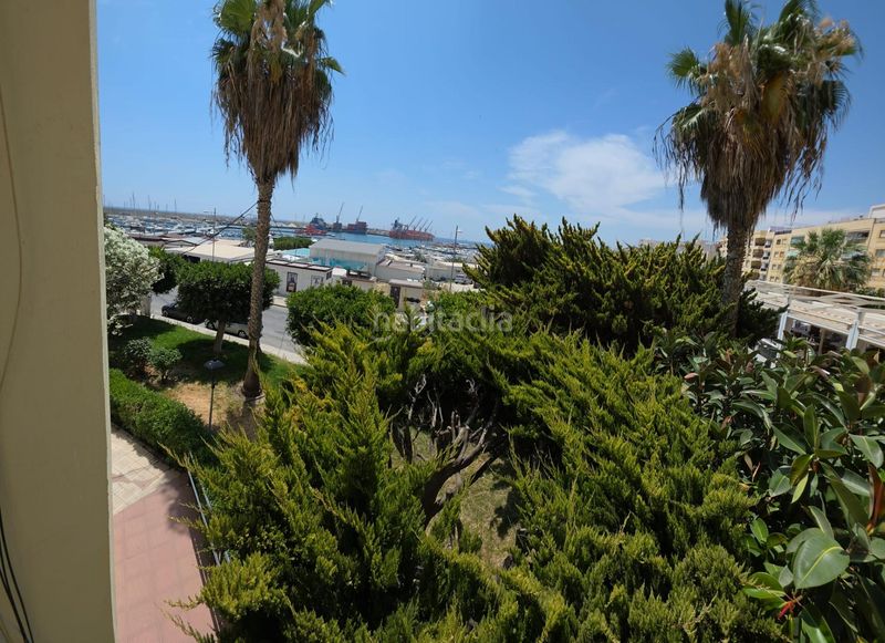 Foto 555cd5de-5a55-45e8-bdf2-40d07eae90c9. Flat in avenida avenida del puerto 8 in puerto de Garrucha Garrucha