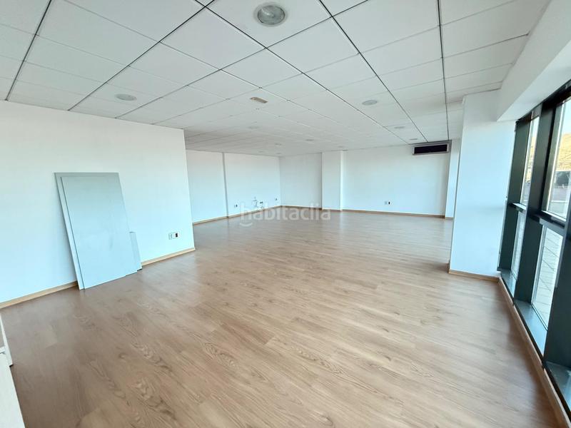 Foto 6339fff0-9f39-422b-ad52-56e218cd9bef. Oficina magnífica oficina en edificio centrodulce en Roquetas de Mar