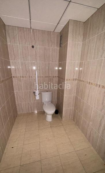 Foto d14edcd2-a51a-43b1-83a2-17577ea6c74f. Oficina magnífica oficina en edificio centrodulce en Roquetas de Mar