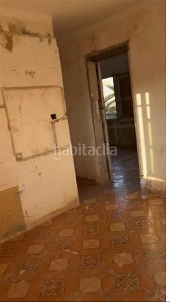 Foto d477ff89-83b7-4d49-bff2-45cbcdbc915f. Piso avd del mar piso 2 habitaciones en La Chanca - Pescadería Almería