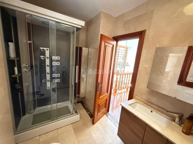 Foto bcb3bd82-bb61-402f-83d4-8741274dc14b. Chalet con parcheggio piscina in Aguadulce Sur Roquetas de Mar