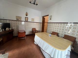 Casa adossada  Avenida reyes católicos. Vivienda en venta en reyes católicos