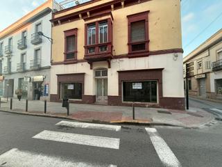 Lloguer Local Comercial a Calle santa maría magdalena 18. Local en calle santa maría magdalena