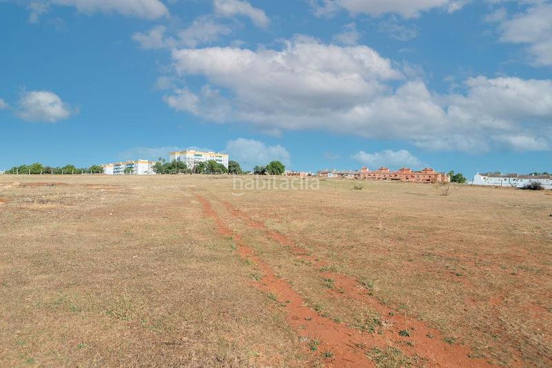 Foto 59e0d008-c11d-4a68-be0e-b12dd3377fbe. Terreno residencial suelo urbanizable en venta en Dos Hermanas
