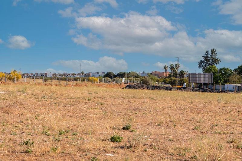 Foto 5fa378b2-21b4-42a8-8d41-42cf54906229. Terreno residencial suelo urbanizable en venta en Dos Hermanas