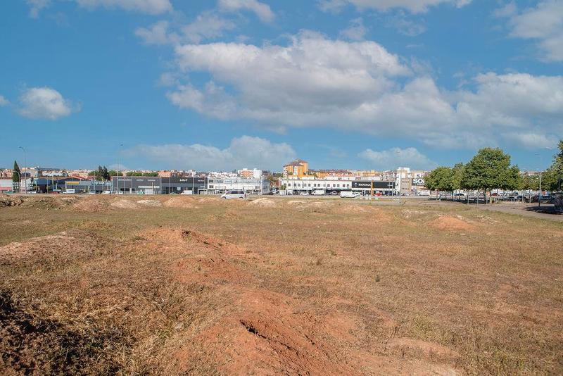 Foto fe3be9e5-3498-4733-bd5d-3f70af3bdfd9. Terreno residencial suelo urbanizable en venta en Dos Hermanas